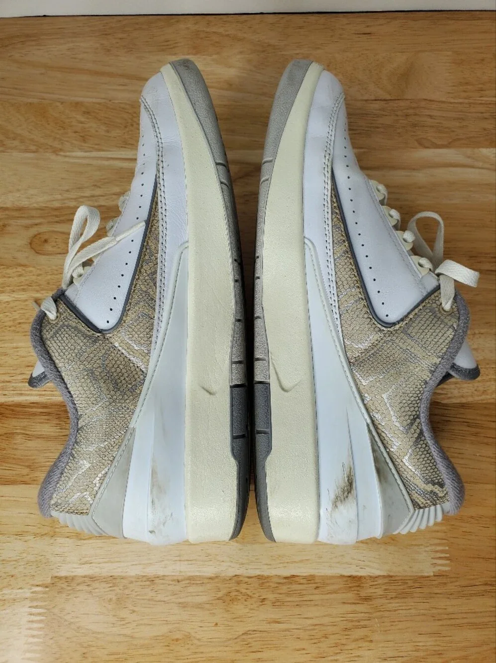 Air Jordan 2 Retro Low Python Shoes Mens Size 11 White Leather Sneakers